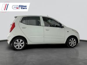 Hyundai i10 1.1 GLS/MOTION - Image 7