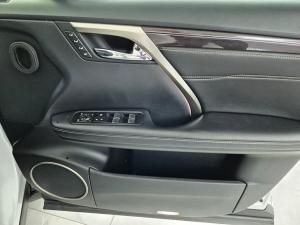 Lexus RX 350 EX - Image 16