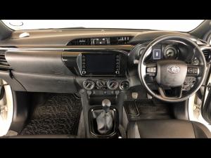 Toyota Hilux 2.8GD-6 Xtra cab 4x4 Legend 50 - Image 6
