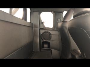 Toyota Hilux 2.8GD-6 Xtra cab 4x4 Legend 50 - Image 12