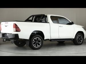 Toyota Hilux 2.8GD-6 Xtra cab 4x4 Legend 50 - Image 2