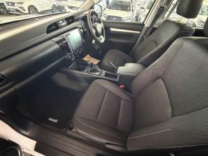 Toyota Hilux 2.4GD-6 double cab 4x4 Raider auto - Image 7
