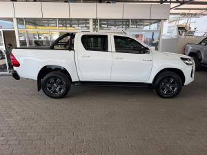 Toyota Hilux 2.4GD-6 double cab 4x4 Raider auto - Image 3