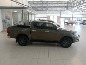 Toyota Hilux 2.8GD-6 double cab 4x4 Raider auto - Image 3