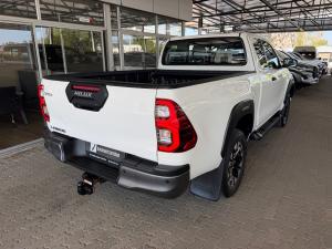 Toyota Hilux 2.8GD-6 Xtra cab Legend auto - Image 2