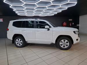 Toyota Land Cruiser 300 3.3D GX-R - Image 3