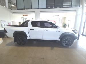 Toyota Hilux 2.8GD-6 double cab 4x4 Legend RS manual - Image 3
