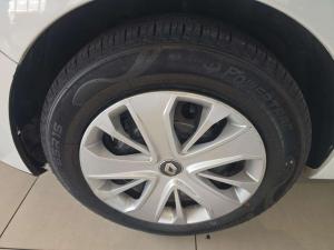 Renault Clio IV 900T Authentique 5-Door - Image 10