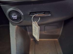 Renault Clio IV 900T Authentique 5-Door - Image 19