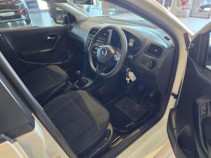 Volkswagen Polo Vivo 1.4 Trendline - Image 13