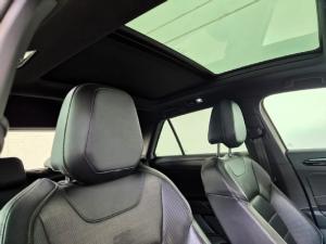 Volkswagen T-Roc 2.0TSI 4Motion R-Line - Image 10