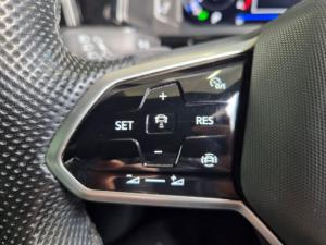 Volkswagen T-Roc 2.0TSI 4Motion R-Line - Image 14