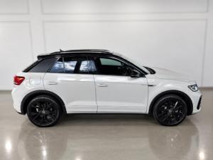 Volkswagen T-Roc 2.0TSI 4Motion R-Line - Image 3
