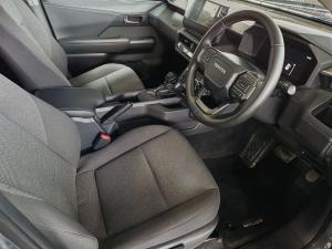 Toyota Hilux 2.8GD-6 double cab Raider 4x4 - Image 10