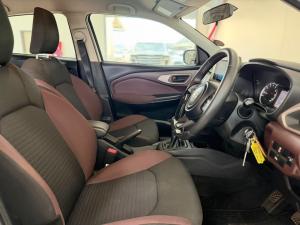 Toyota Starlet Cross 1.5 XS manual - Image 16