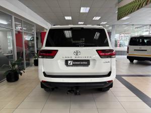 Toyota Land Cruiser 300 3.3D GX-R - Image 5