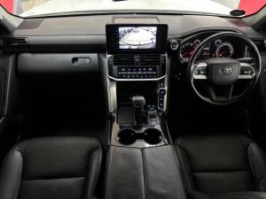 Toyota Land Cruiser 300 3.3D GX-R - Image 6