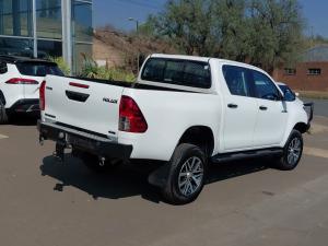Toyota Hilux 2.8GD-6 double cab 4x4 Raider - Image 2