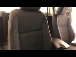 Toyota Hilux 2.4GD-6 Xtra cab Raider auto - Image 11