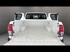Toyota Hilux 2.4GD-6 Xtra cab Raider auto - Image 13