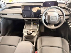 Toyota bZ4X Touring BEV AWD - Image 7