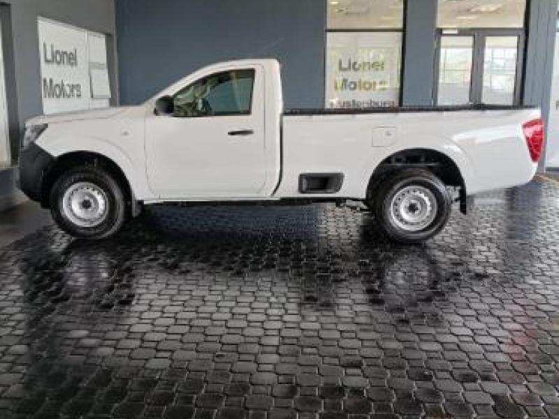 Nissan Navara Navara 2.5DDTi single cab XE