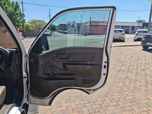 Hyundai H100 2.6DF/C D/S - Image 12