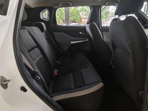 Nissan Magnite 1.0 Visia AMT - Image 20