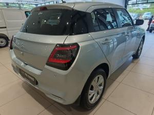 Suzuki Swift 1.2 GL+ auto - Image 12