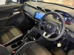 Nissan Magnite 1.0 Visia manual - Image 9