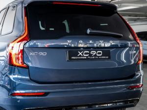 Volvo XC90 T8 Plug-In Hybrid AWD Ultra Dark - Image 13