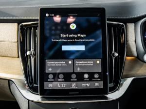 Volvo XC90 T8 Plug-In Hybrid AWD Ultra Dark - Image 16
