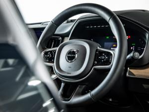 Volvo XC90 T8 Plug-In Hybrid AWD Ultra Dark - Image 20