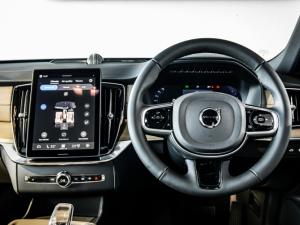 Volvo XC90 T8 Plug-In Hybrid AWD Ultra Dark - Image 22