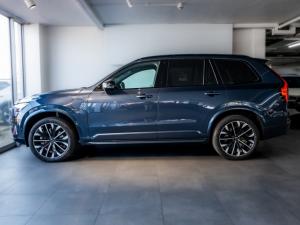 Volvo XC90 T8 Plug-In Hybrid AWD Ultra Dark - Image 2