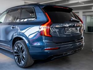 Volvo XC90 T8 Plug-In Hybrid AWD Ultra Dark - Image 9