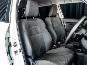 Suzuki Swift 1.2 GLX auto - Image 10