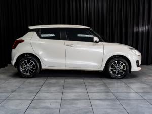 Suzuki Swift 1.2 GLX auto - Image 3