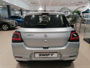 Suzuki Swift 1.2 GLX manual - Image 4