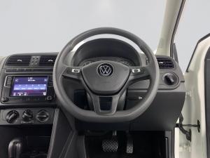 Volkswagen Polo Vivo 1.6 Comfortline TIP - Image 17