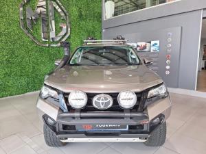 Toyota Fortuner 4.0 V6 4x4 - Image 2
