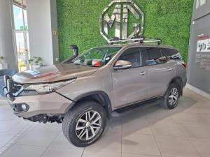 Toyota Fortuner 4.0 V6 4x4 - Image 3
