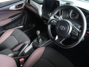 Toyota Starlet Cross 1.5 XS manual - Image 13