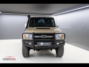 Toyota Land Cruiser 79 4.5D-4D V8 double cab LX - Image 4