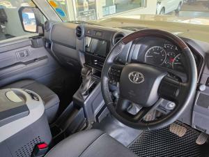 Toyota Land Cruiser 79 2.8GD-6 double cab auto - Image 7