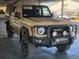 Toyota Land Cruiser 79 2.8GD-6 double cab auto - Image 1