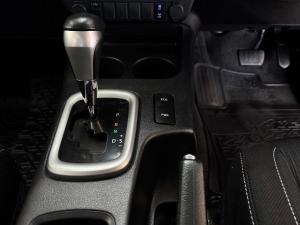 Toyota Hilux 2.8GD-6 double cab Raider auto - Image 13
