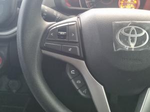 Toyota Vitz 1.0 XR manual - Image 9