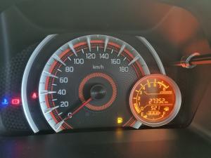 Toyota Vitz 1.0 XR manual - Image 10
