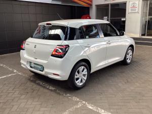 Suzuki Swift 1.2 GL+ auto - Image 2